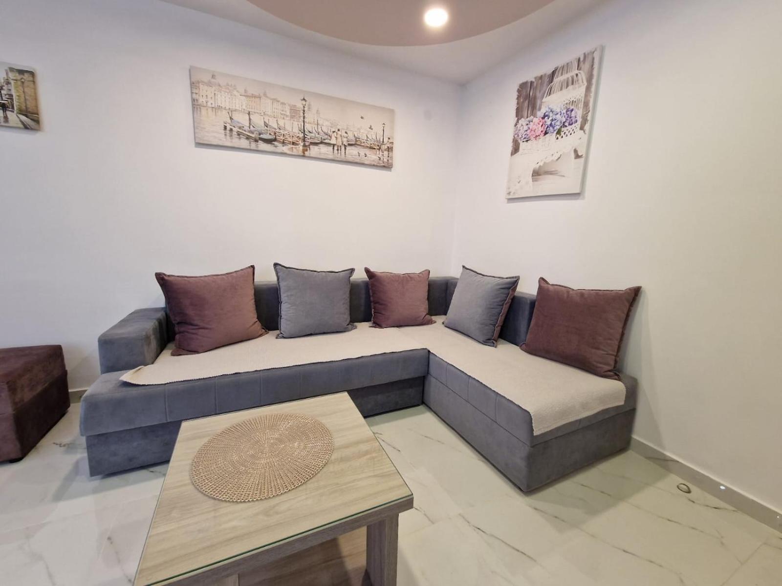 Apartment Nino Budva