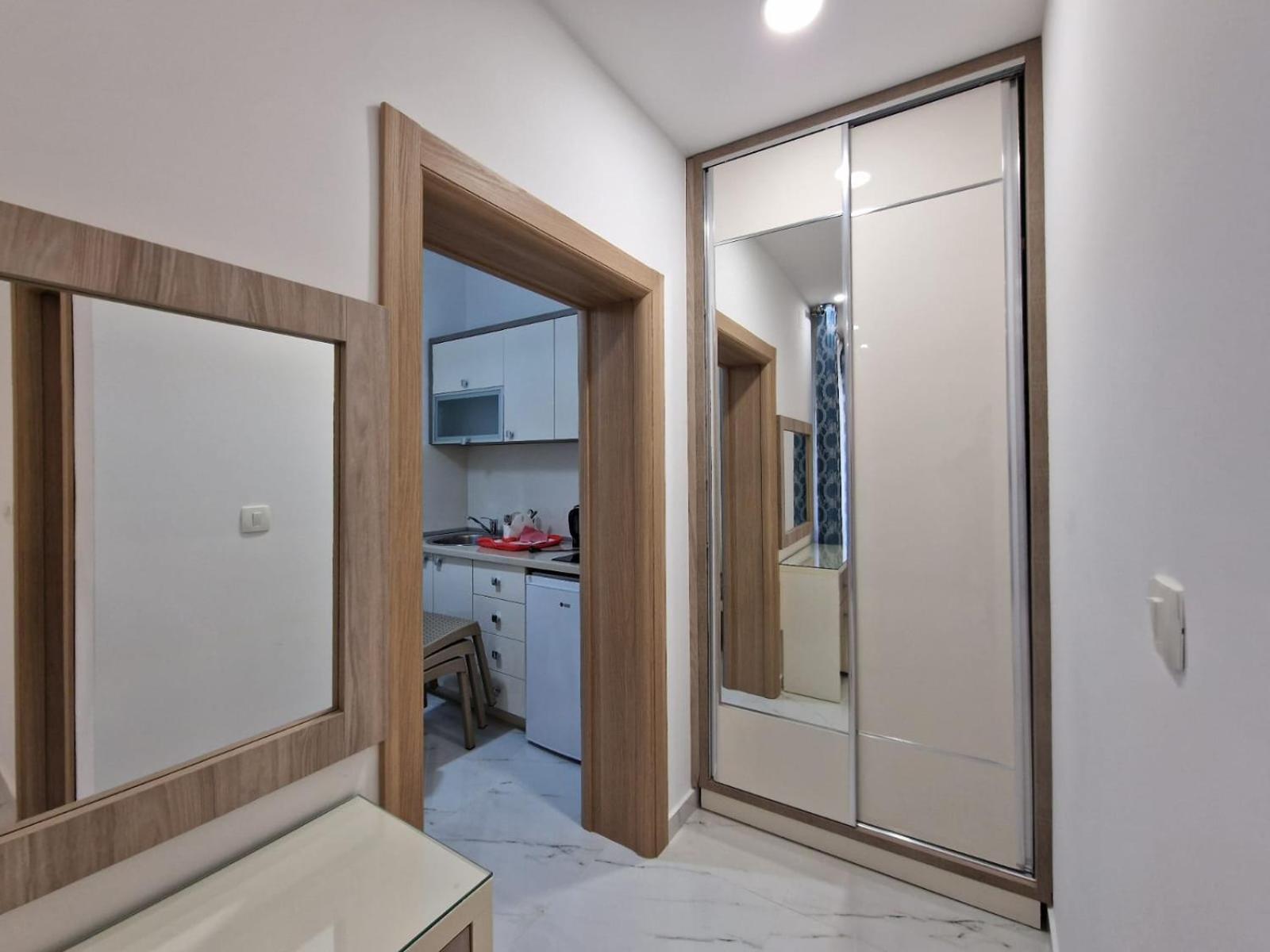 Nino Apartment Budva
