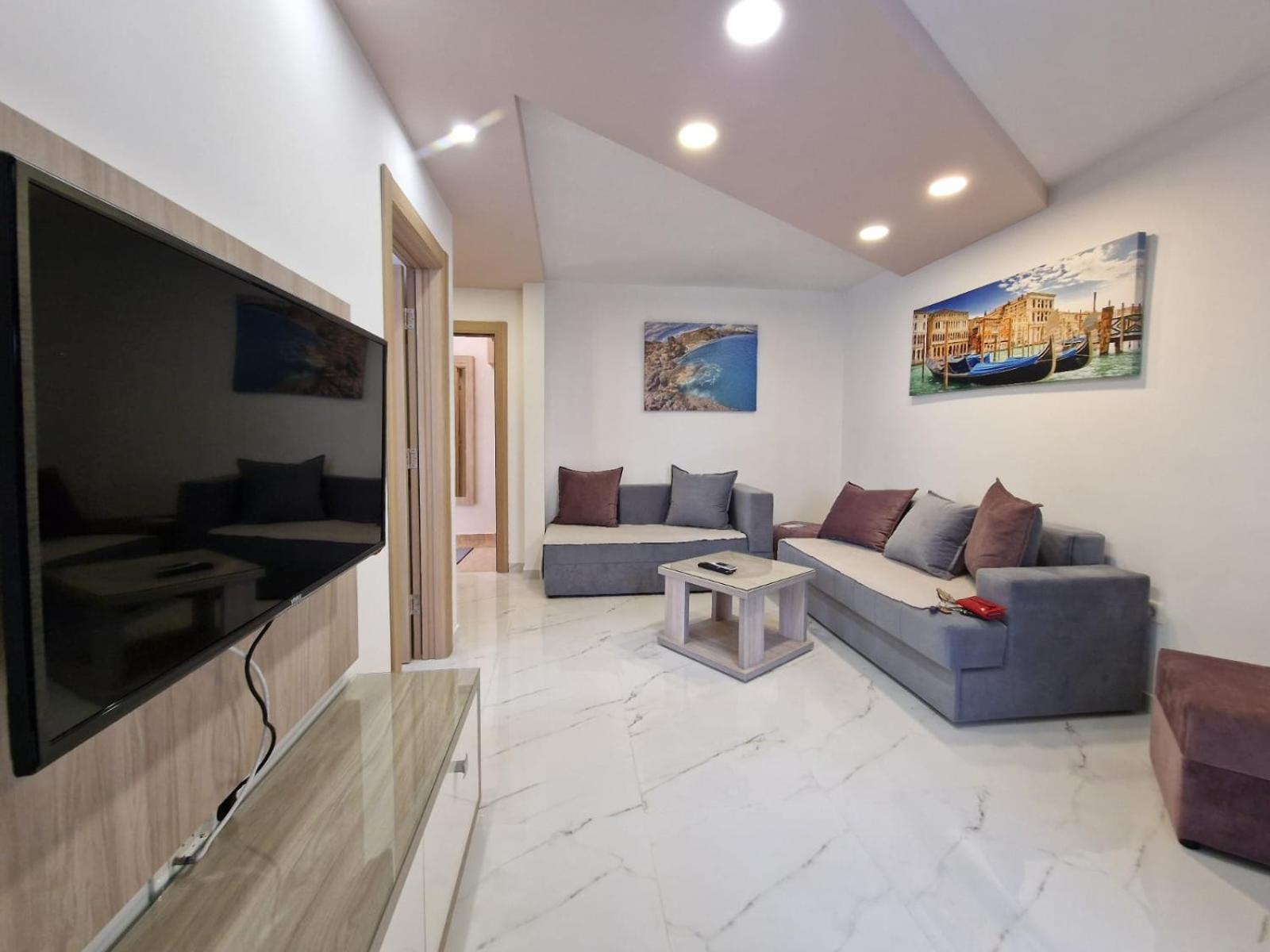Nino Apartment *